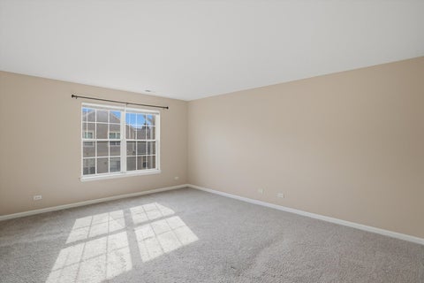 Tiny photo for 2720 N Greenwood Avenue, Arlington Heights, IL 60004 (MLS # 12619968)