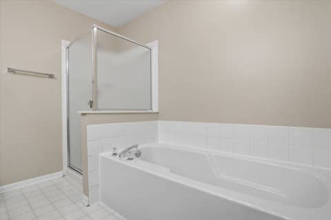 Tiny photo for 2720 N Greenwood Avenue, Arlington Heights, IL 60004 (MLS # 12619968)