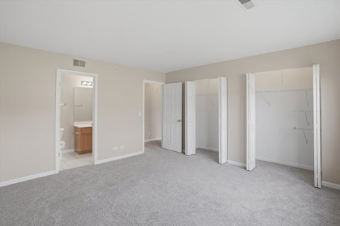 Tiny photo for 2720 N Greenwood Avenue, Arlington Heights, IL 60004 (MLS # 12619968)