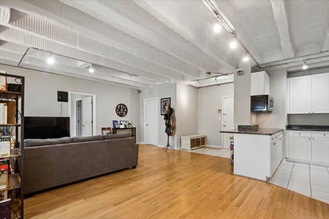 Tiny photo for 5646 N Kenmore Avenue #2A, Chicago, IL 60660 (MLS # 12709910)
