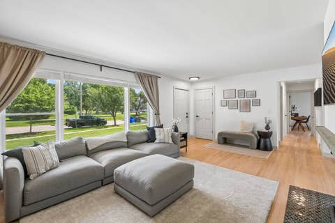 Tiny photo for 394 Bryant Avenue, Glen Ellyn, IL 60137 (MLS # 12737702)