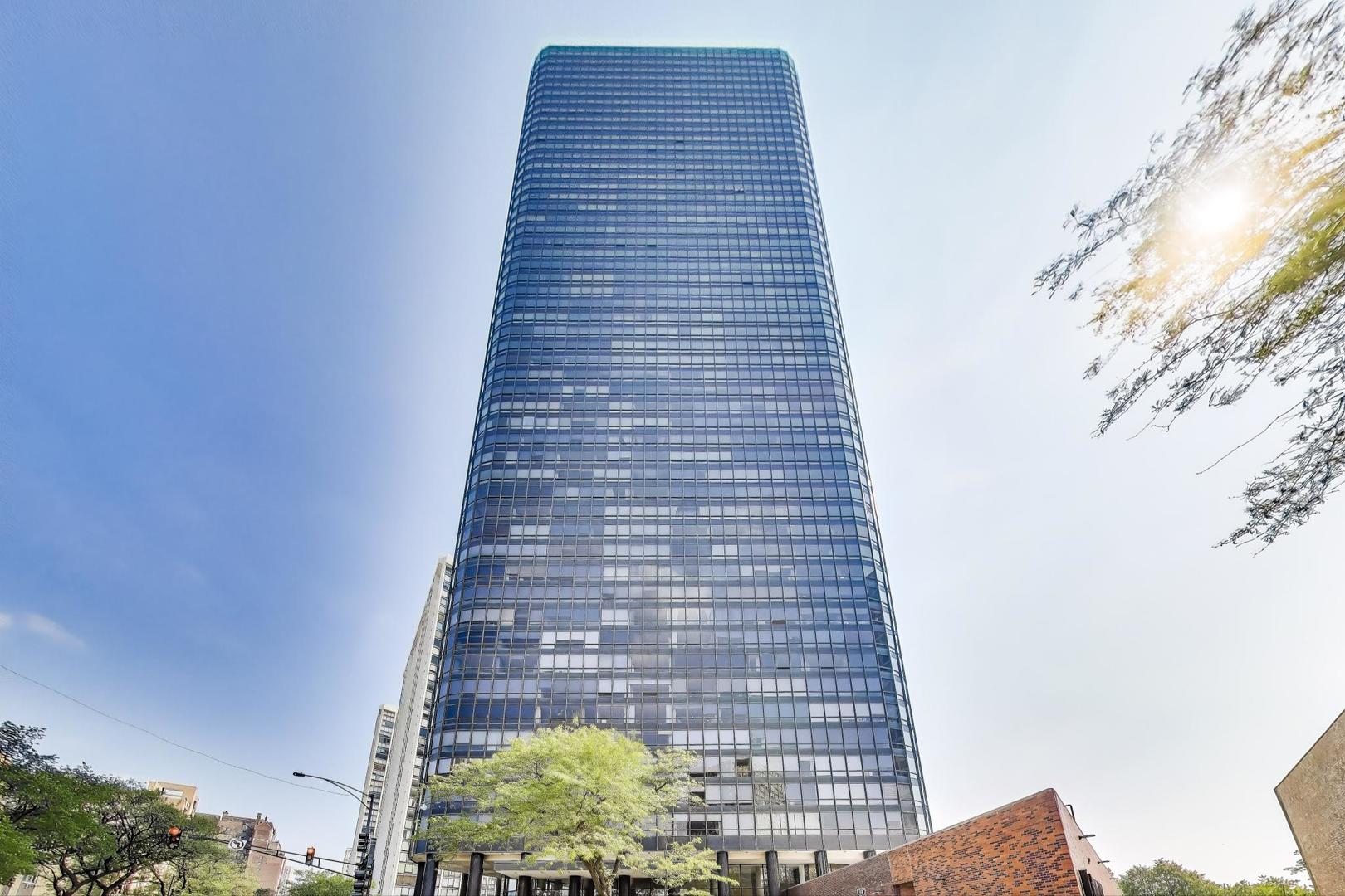 5415 N Sheridan Road 1401