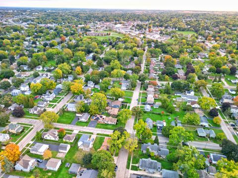 Tiny photo for 320 W Donovan Avenue, Woodstock, IL 60098 (MLS # 12509498)