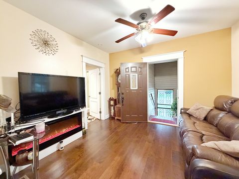 Tiny photo for 320 W Donovan Avenue, Woodstock, IL 60098 (MLS # 12509498)