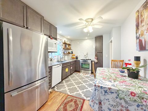 Tiny photo for 320 W Donovan Avenue, Woodstock, IL 60098 (MLS # 12509498)