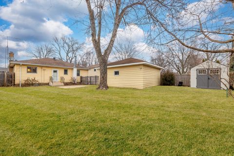 Tiny photo for 1210 Campbell Street, Joliet, IL 60435 (MLS # 12546367)