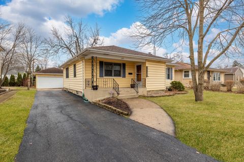 Photo of 1210 Campbell Street, Joliet, IL 60435 (MLS # 12546367)