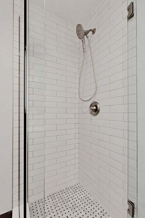 Tiny photo for 1640 W Sherwin Avenue #3B, Chicago, IL 60626 (MLS # 12510361)