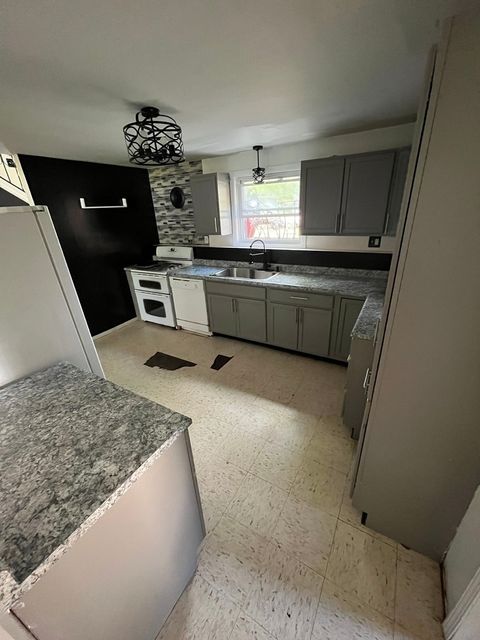 Tiny photo for 19 Wyndham Drive, Montgomery, IL 60538 (MLS # 12456052)