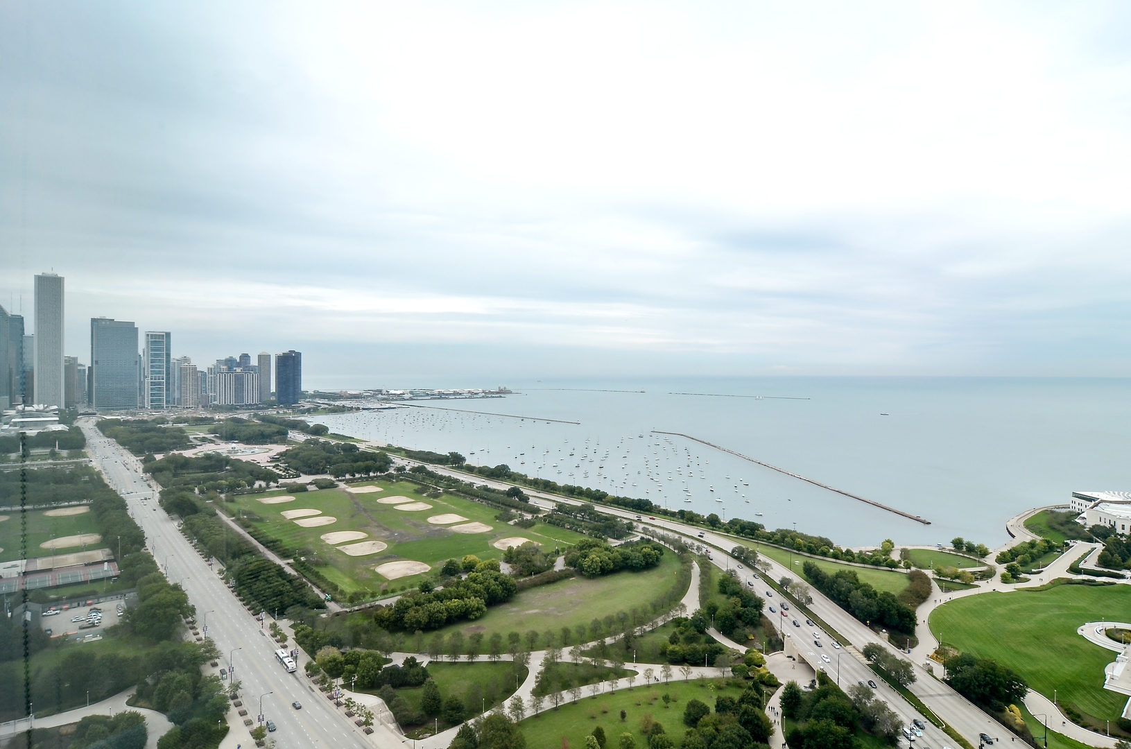 Chicago, Illinois 60605, United States, 2 Bedrooms Bedrooms, ,2 BathroomsBathrooms,Residential,Active,238621