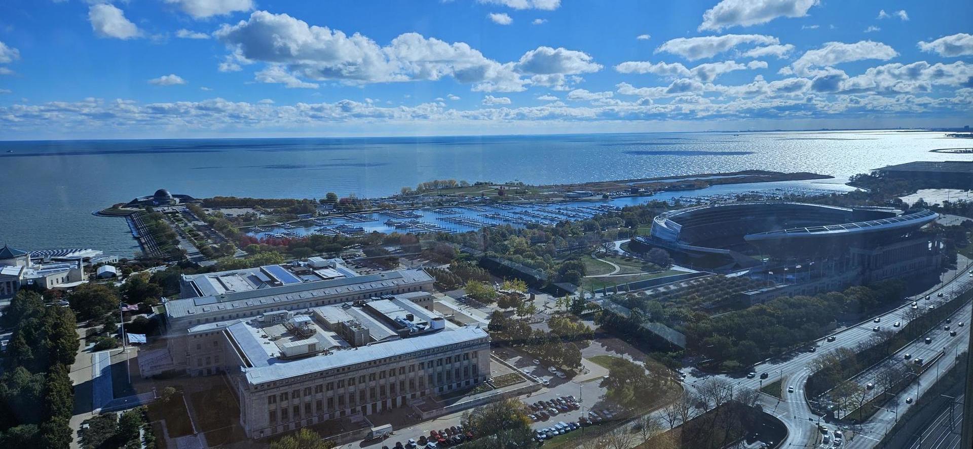 Chicago, Illinois 60605, United States, 2 Bedrooms Bedrooms, ,2 BathroomsBathrooms,Residential,Active,238621