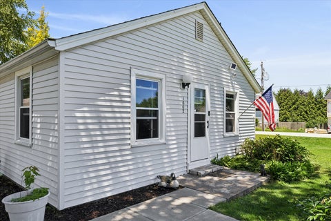 Tiny photo for 1802 W 2nd Street, Coal Valley, IL 61240 (MLS # 12684630)