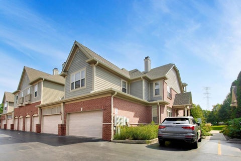 Tiny photo for 512 Callie Court, Morton Grove, IL 60053 (MLS # 12739129)