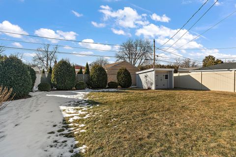 Tiny photo for 10008 Buell Court, Oak Lawn, IL 60453 (MLS # 12580253)