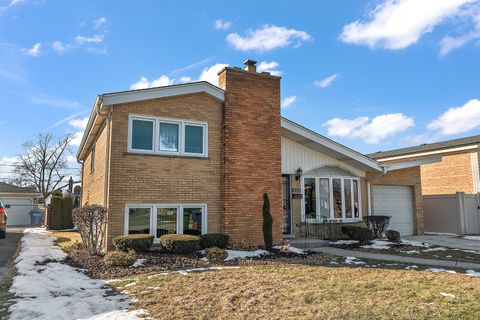 Tiny photo for 10008 Buell Court, Oak Lawn, IL 60453 (MLS # 12580253)