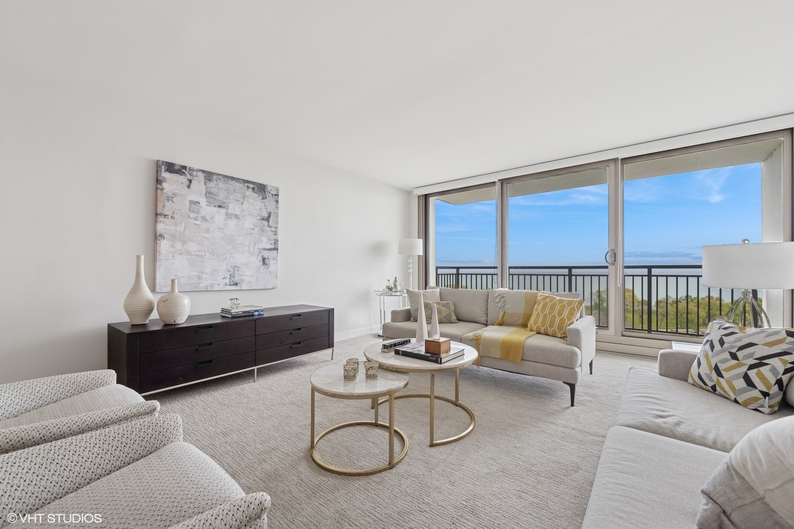 3470 N Lake Shore Drive 17C