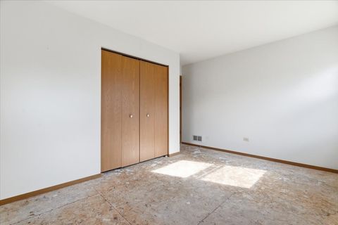 Tiny photo for 38633 N Cedar Avenue, Beach Park, IL 60099 (MLS # 12499662)