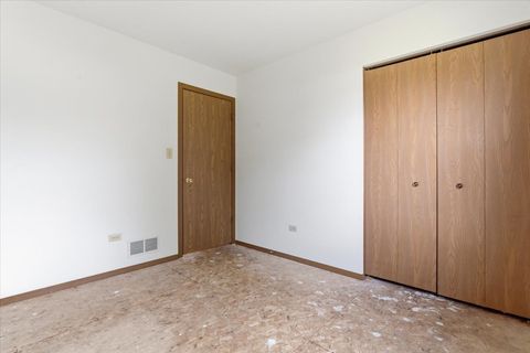 Tiny photo for 38633 N Cedar Avenue, Beach Park, IL 60099 (MLS # 12499662)