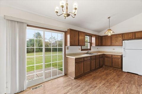 Tiny photo for 38633 N Cedar Avenue, Beach Park, IL 60099 (MLS # 12499662)