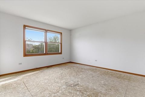 Tiny photo for 38633 N Cedar Avenue, Beach Park, IL 60099 (MLS # 12499662)