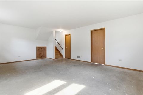 Tiny photo for 38633 N Cedar Avenue, Beach Park, IL 60099 (MLS # 12499662)