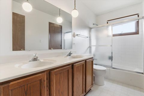 Tiny photo for 38633 N Cedar Avenue, Beach Park, IL 60099 (MLS # 12499662)