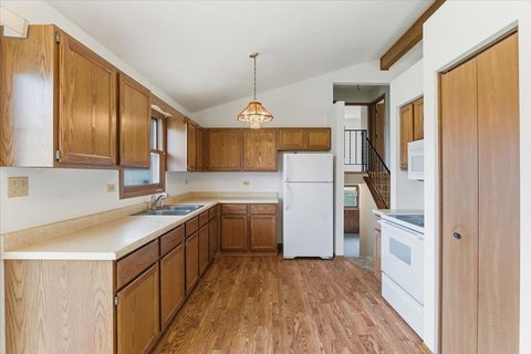 Tiny photo for 38633 N Cedar Avenue, Beach Park, IL 60099 (MLS # 12499662)