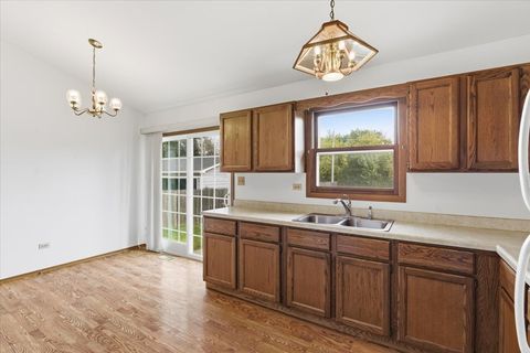 Tiny photo for 38633 N Cedar Avenue, Beach Park, IL 60099 (MLS # 12499662)