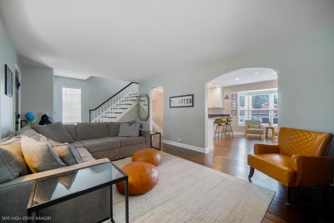 Tiny photo for 9717 S Hamlin Avenue, Evergreen Park, IL 60805 (MLS # 12723068)