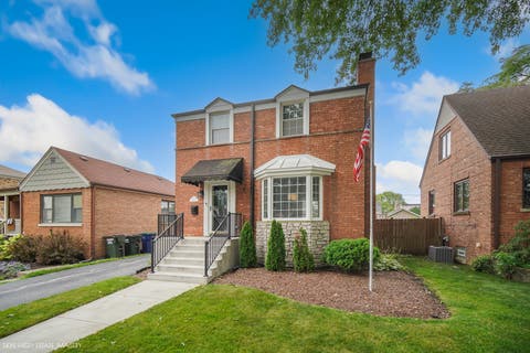 Photo of 9717 S Hamlin Avenue, Evergreen Park, IL 60805 (MLS # 12723068)