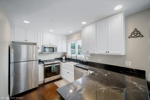 Tiny photo for 9717 S Hamlin Avenue, Evergreen Park, IL 60805 (MLS # 12723068)