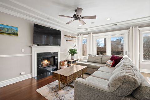 Tiny photo for 3652 N Fremont Street #3, Chicago, IL 60613 (MLS # 12583407)