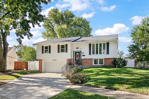 Photo of 118 Meadows Court, Bourbonnais, IL 60914 (MLS # 12483192)
