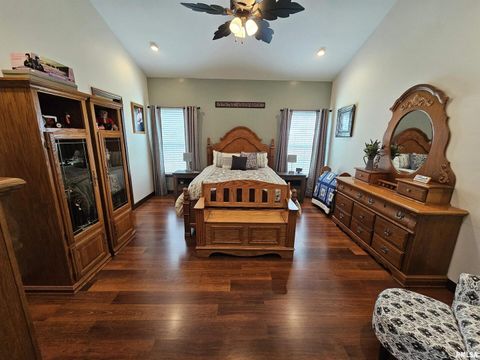 Tiny photo for 10586 N Spring Garden Lane, Mt Vernon, IL 62864 (MLS # EB460697)