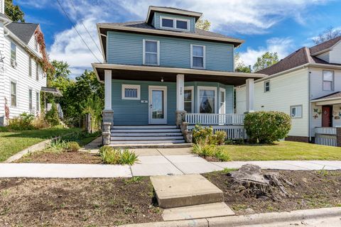 Photo of 206 12th Street, Rockford, IL 61104 (MLS # 12491626)