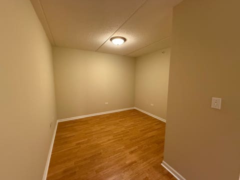Tiny photo for 390 S Western Avenue #402, Des Plaines, IL 60016 (MLS # 12670033)