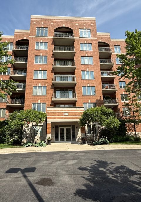 Photo of 390 S Western Avenue #402, Des Plaines, IL 60016 (MLS # 12670033)
