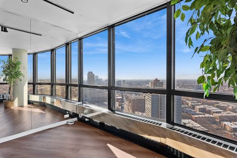 Tiny photo for 5415 N SHERIDAN Road #3311, Chicago, IL 60640 (MLS # 12430302)