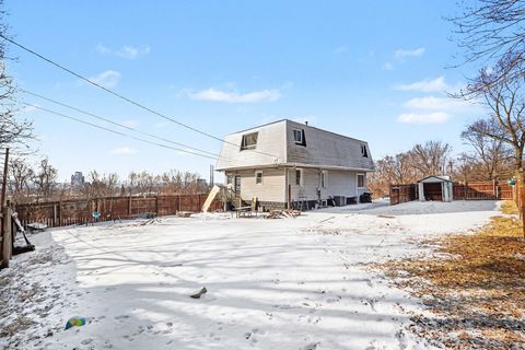 Tiny photo for 712 Davis Street, Rockdale, IL 60436 (MLS # 12561727)