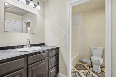 Tiny photo for 712 Davis Street, Rockdale, IL 60436 (MLS # 12561727)