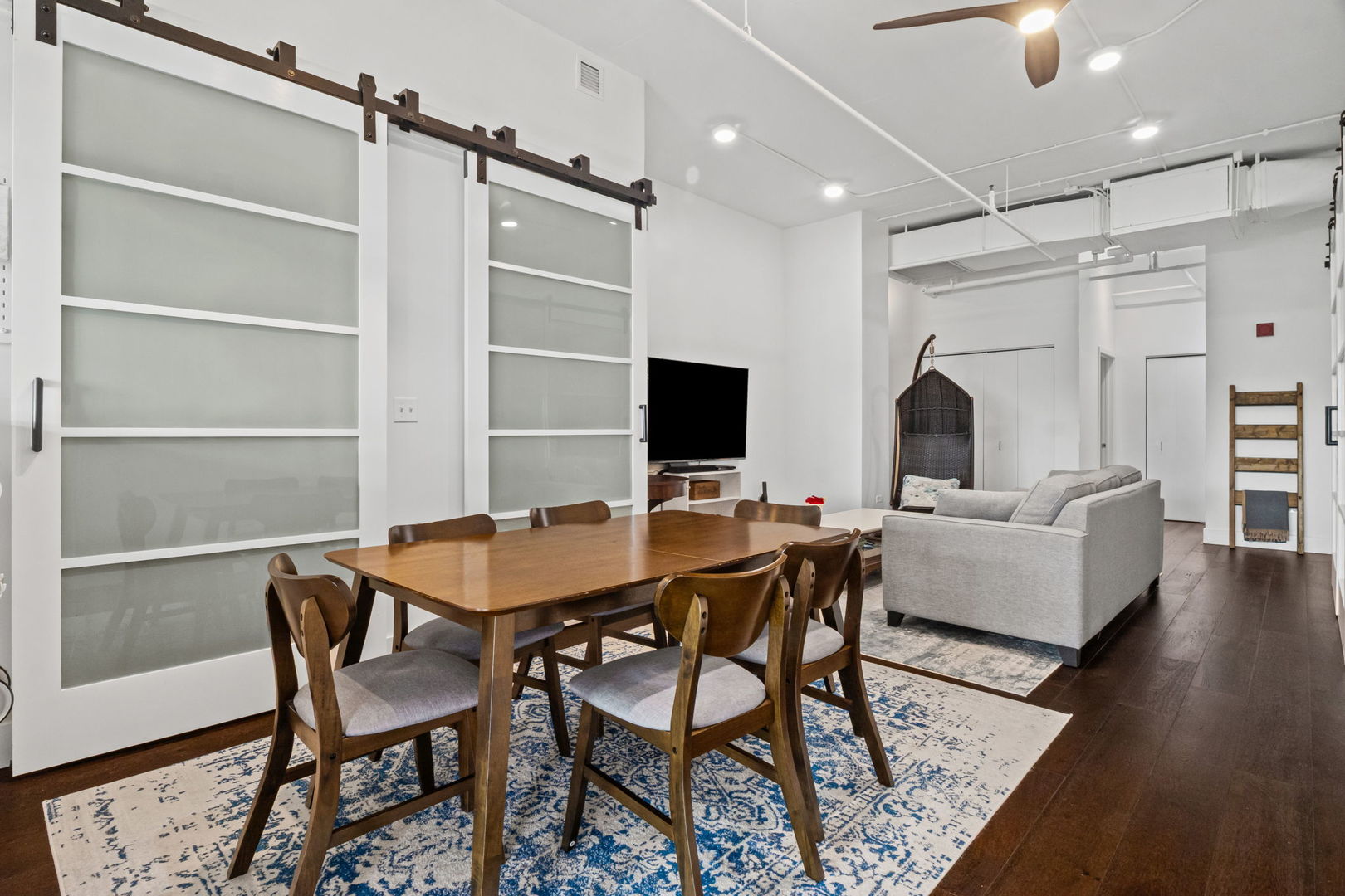 1640 Maple Avenue 304