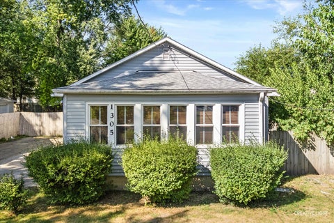 Tiny photo for 1305 5th Street, Montgomery, IL 60538 (MLS # 12757919)
