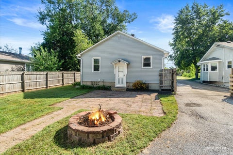 Tiny photo for 1305 5th Street, Montgomery, IL 60538 (MLS # 12757919)