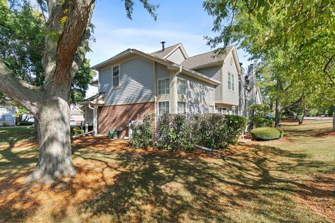 Tiny photo for 133 White Branch S Court #133, Schaumburg, IL 60194 (MLS # 12492397)