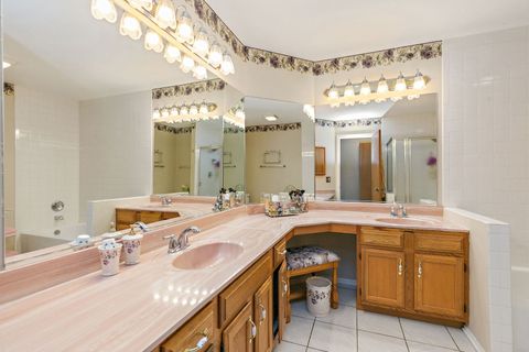 Tiny photo for 133 White Branch S Court #133, Schaumburg, IL 60194 (MLS # 12492397)
