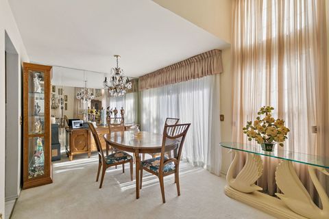 Tiny photo for 133 White Branch S Court #133, Schaumburg, IL 60194 (MLS # 12492397)
