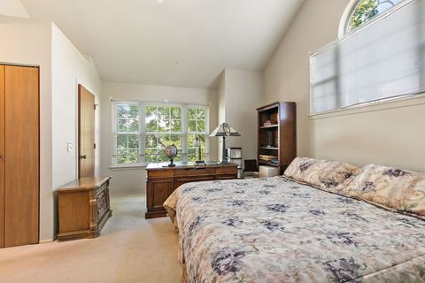 Tiny photo for 133 White Branch S Court #133, Schaumburg, IL 60194 (MLS # 12492397)