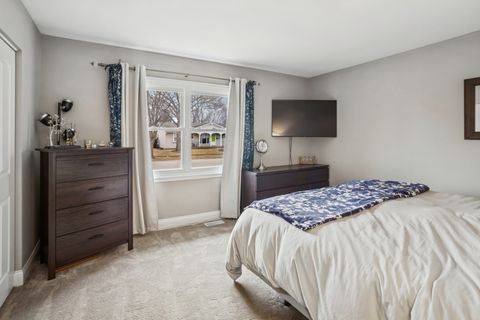 Tiny photo for 988 Cooper Court, Elk Grove Village, IL 60007 (MLS # 12566340)