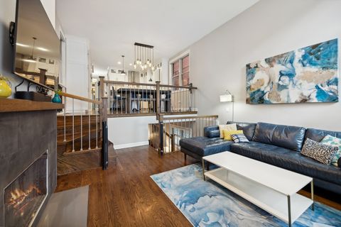 Tiny photo for 1925 N Damen Avenue #1, Chicago, IL 60647 (MLS # 12433980)