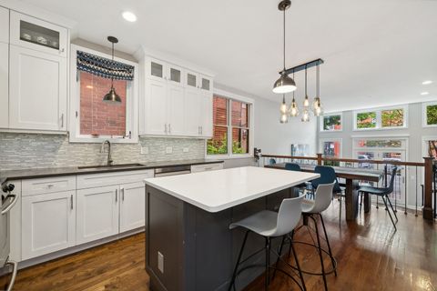 Tiny photo for 1925 N Damen Avenue #1, Chicago, IL 60647 (MLS # 12433980)